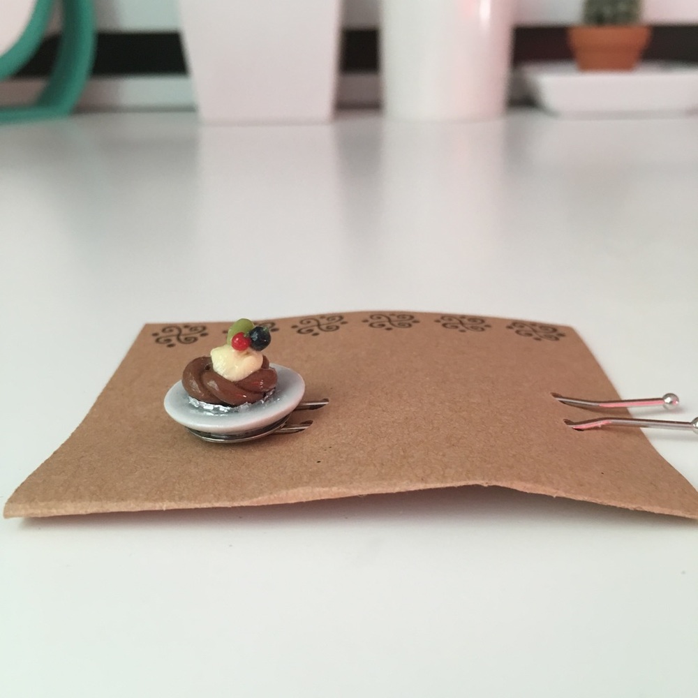 Cute pastry hair pin